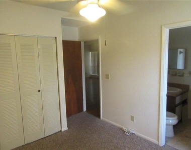 8423 Seminole Blvd - Photo Thumbnail 41