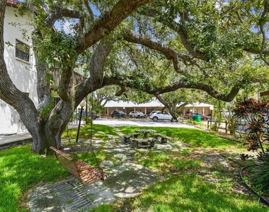 8423 Seminole Blvd - Photo Thumbnail 19