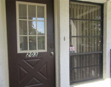 8423 Seminole Blvd - Photo Thumbnail 21
