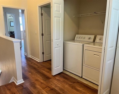 532 Jasmine Way - Photo Thumbnail 25