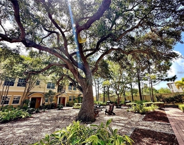 532 Jasmine Way - Photo Thumbnail 28