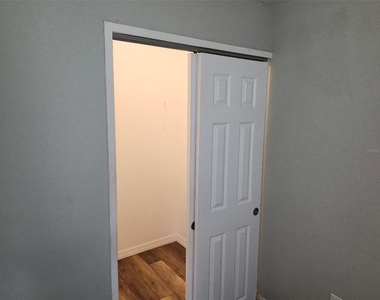 1426 10th Street W - Photo Thumbnail 7