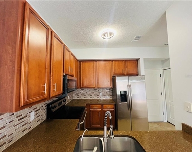 9096 Iron Oak Avenue - Photo Thumbnail 6