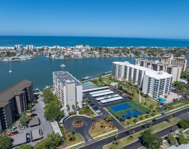 660 Island Way - Photo Thumbnail 33