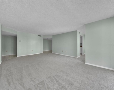 660 Island Way - Photo Thumbnail 24