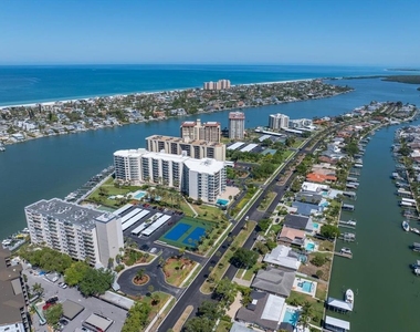 660 Island Way - Photo Thumbnail 43