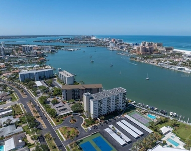 660 Island Way - Photo Thumbnail 46