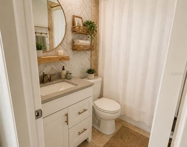 7325 Ivanhoe Drive - Photo Thumbnail 10
