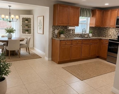 7325 Ivanhoe Drive - Photo Thumbnail 12