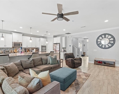 4545 Scarlet Loop - Photo Thumbnail 13