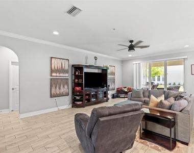 4545 Scarlet Loop - Photo Thumbnail 5