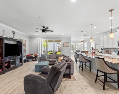4545 Scarlet Loop - Photo Thumbnail 4