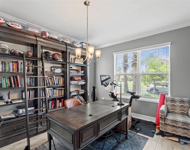 4545 Scarlet Loop - Photo Thumbnail 19