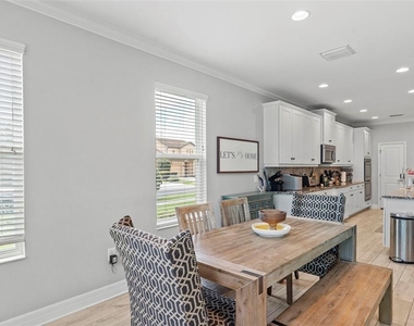 4545 Scarlet Loop - Photo Thumbnail 11