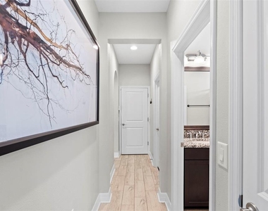4545 Scarlet Loop - Photo Thumbnail 25