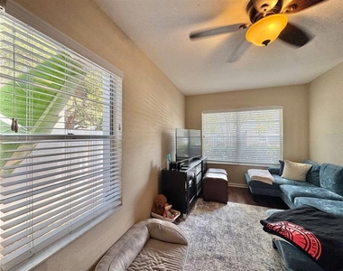5440 S Macdill Avenue - Photo Thumbnail 7