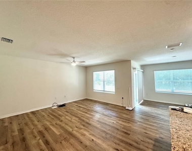 16461 Little Garden Drive - Photo Thumbnail 4