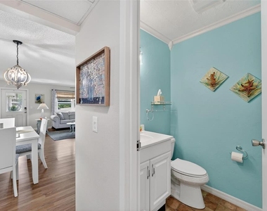 301 Kings Boulevard - Photo Thumbnail 28