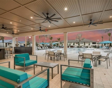 301 Kings Boulevard - Photo Thumbnail 52