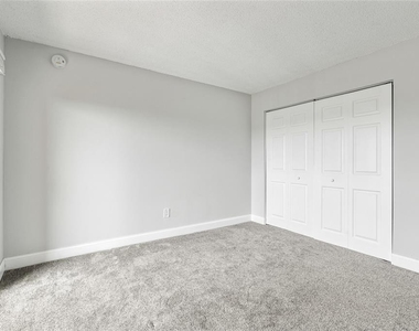 51 Island Way - Photo Thumbnail 18