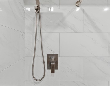 51 Island Way - Photo Thumbnail 16