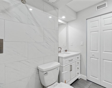 51 Island Way - Photo Thumbnail 15