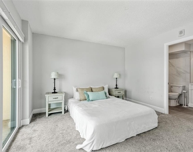 51 Island Way - Photo Thumbnail 11