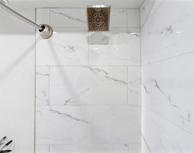 51 Island Way - Photo Thumbnail 22