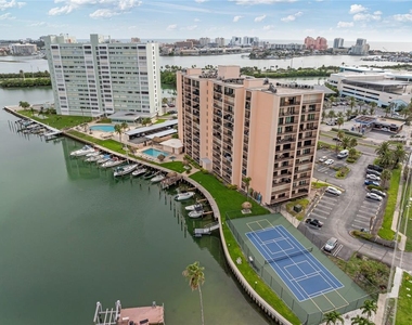 51 Island Way - Photo Thumbnail 34