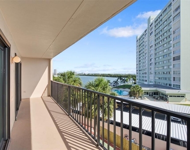 51 Island Way - Photo Thumbnail 1