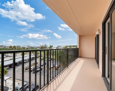 51 Island Way - Photo Thumbnail 28