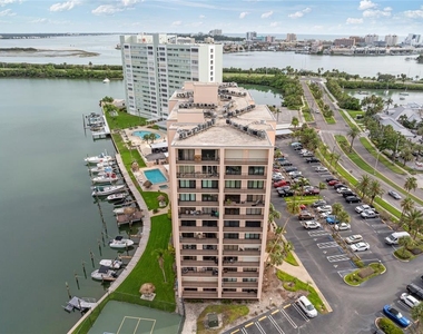 51 Island Way - Photo Thumbnail 35