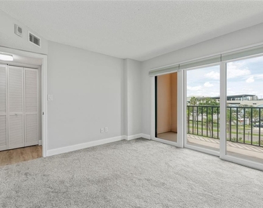 51 Island Way - Photo Thumbnail 20
