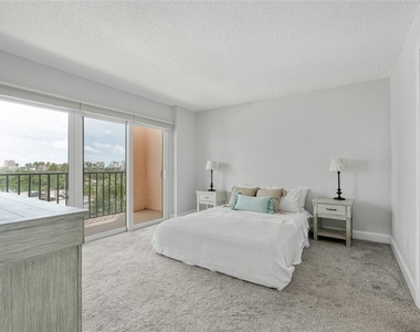 51 Island Way - Photo Thumbnail 10