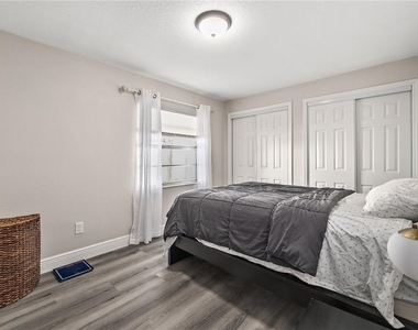 112 W Stanley Street - Photo Thumbnail 12