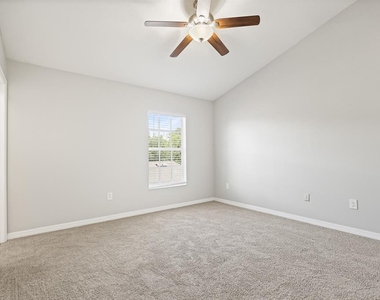 6123 Fishhawk Crossing Boulevard - Photo Thumbnail 13