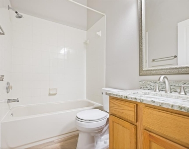6123 Fishhawk Crossing Boulevard - Photo Thumbnail 19
