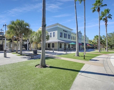 6123 Fishhawk Crossing Boulevard - Photo Thumbnail 33