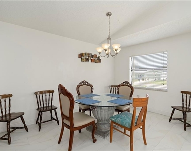 1883 Mova Street - Photo Thumbnail 5