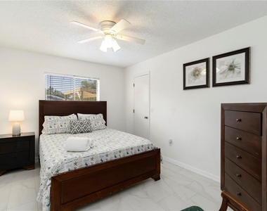 1883 Mova Street - Photo Thumbnail 11