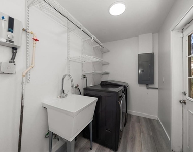 3920 W Barcelona Street - Photo Thumbnail 15