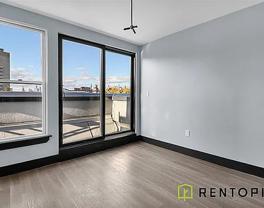 540 Driggs Avenue - Photo Thumbnail 8