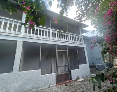 4745 S Texas Avenue - Photo Thumbnail 11