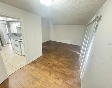 4745 S Texas Avenue - Photo Thumbnail 3