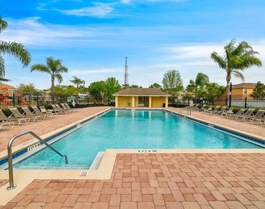 15649 Carina Drive - Photo Thumbnail 5