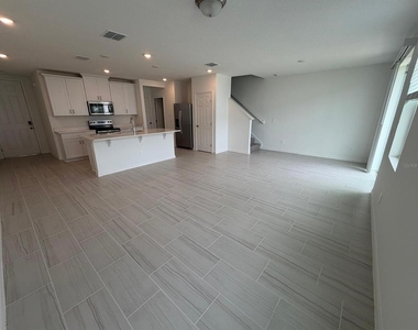 4256 Ranch House Road - Photo Thumbnail 3