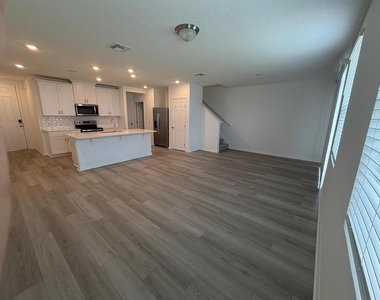 4264 Ranch House Road - Photo Thumbnail 8