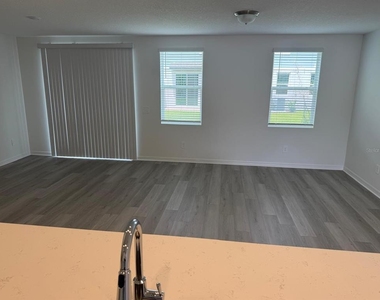 4264 Ranch House Road - Photo Thumbnail 5