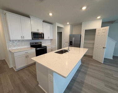 4264 Ranch House Road - Photo Thumbnail 3