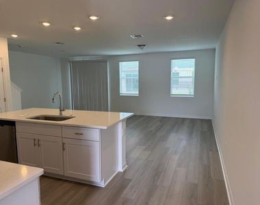 4264 Ranch House Road - Photo Thumbnail 4